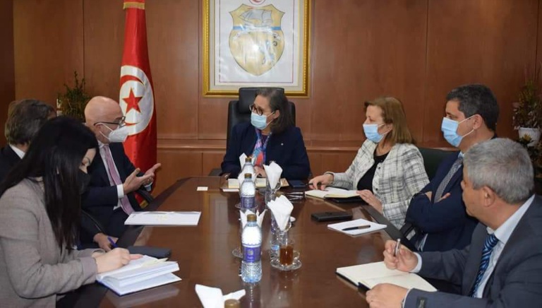 آخر مستجدات مشروع الربط الكهربائي بين تونس وإيطاليا