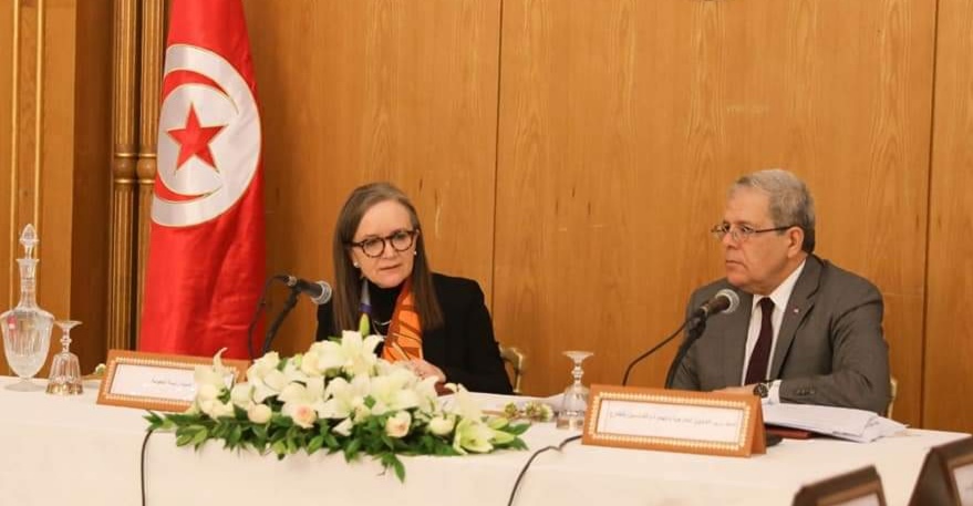 رئيسة الحكومة تشرف على اجتماع اللجنة الوطنية لتنظيم القمة 18 للفرنكفونية و"تيكاد 8"
