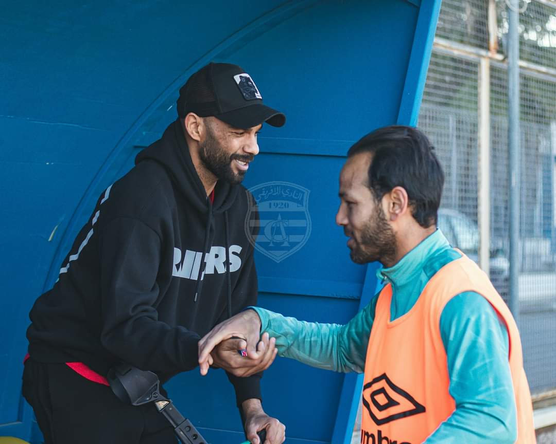 النادي الأفريقي: صابر خليفة يزور اللاعبين قبل مواجهة الإتحاد