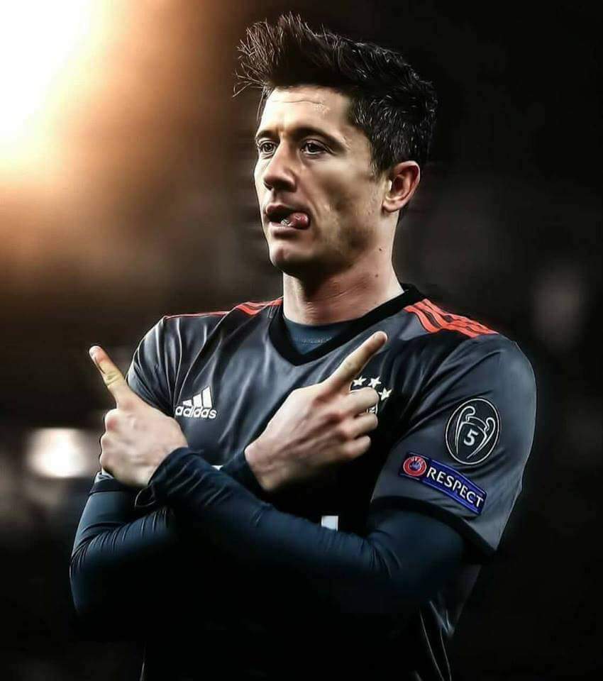 برشلونة يتفق مع ليفاندوفسكي