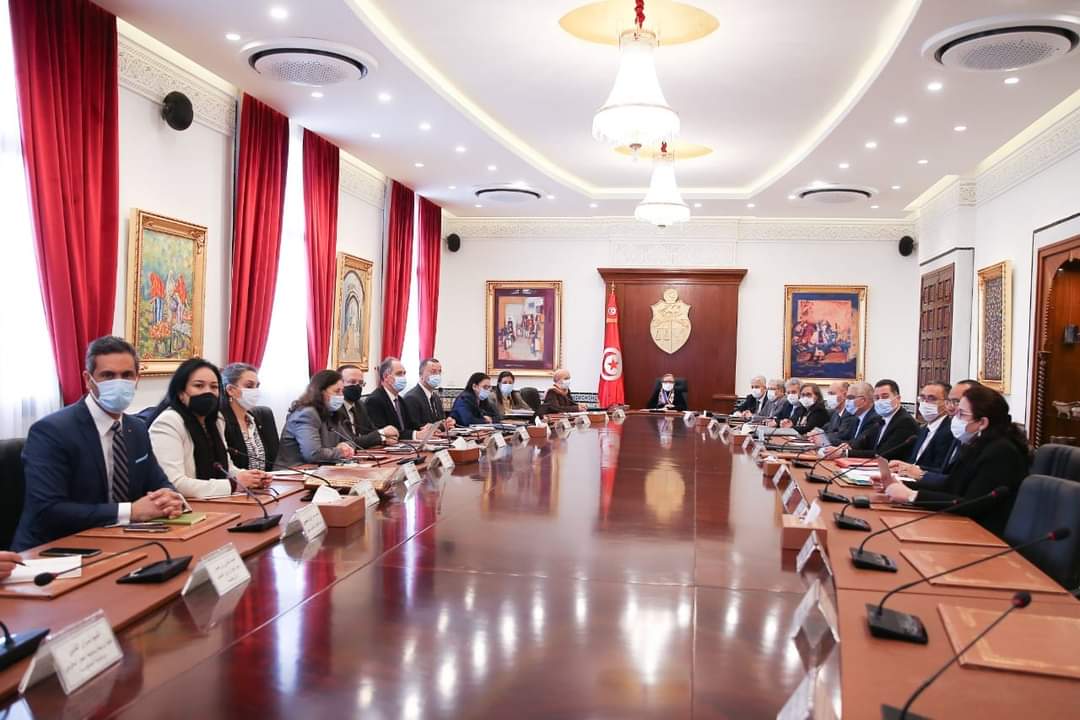 دعم المواد الأساسية والبترولية محور مجلس وزاري