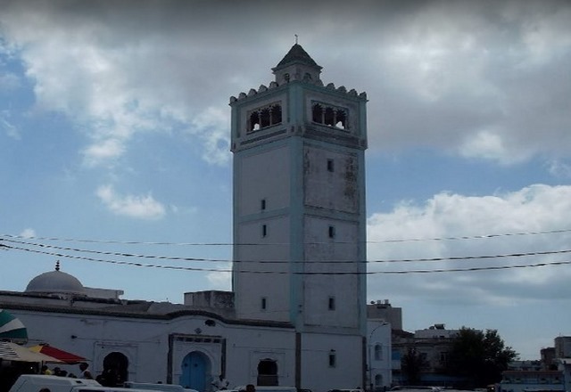 بعد توقفها بسبب غياب قارىء.. استئناف صلاة التراويح بجامع حي الهناء ببنزرت