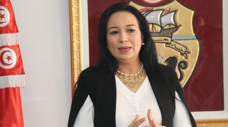 بعد وفاة تلميذة بسيدي بوزيد/وزيرة المراة: الطفولة يجب أن تكون خط أحمر  وخارج الايديولوجيات والحسابات والمصالح الضيقة