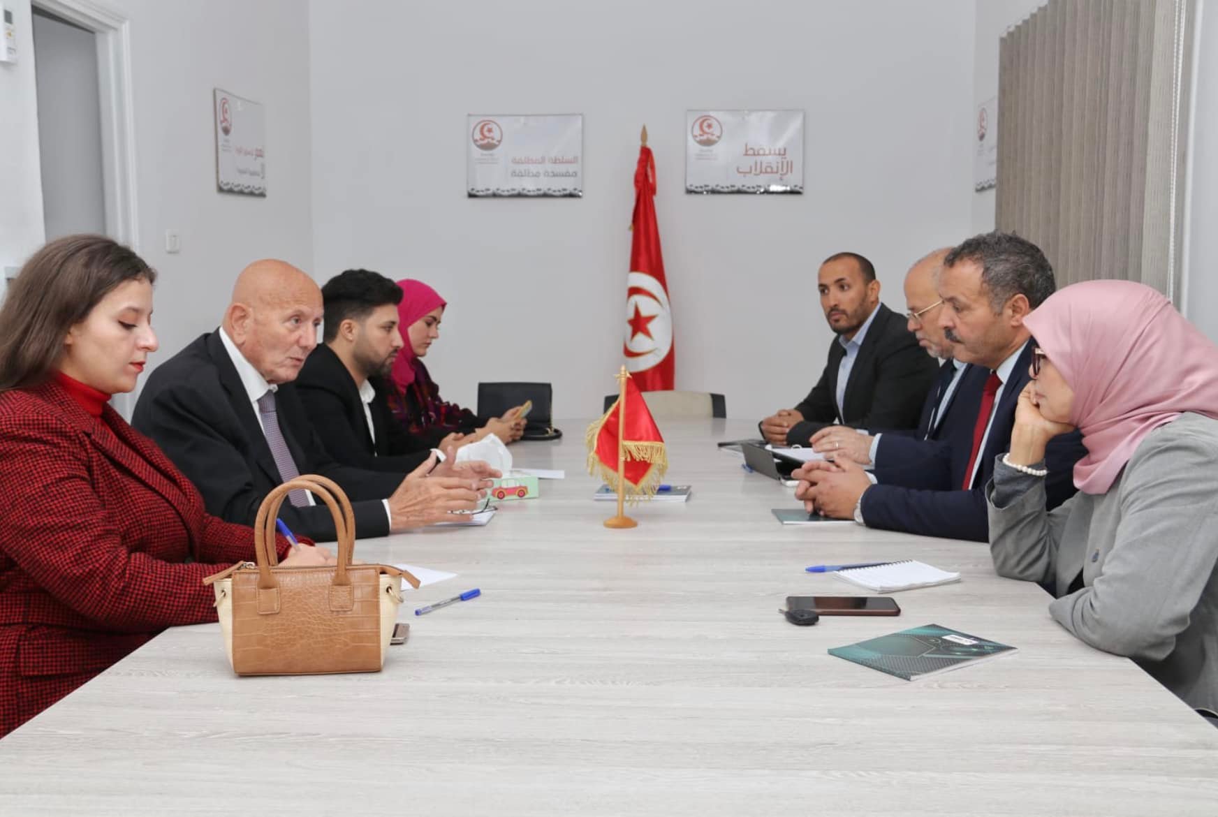 حول جبهة الخلاص: نجيب الشابي يلتقي ديلو والمكي ضمن وفد حراك "توانسة من أجل الدّيمقراطيّة"