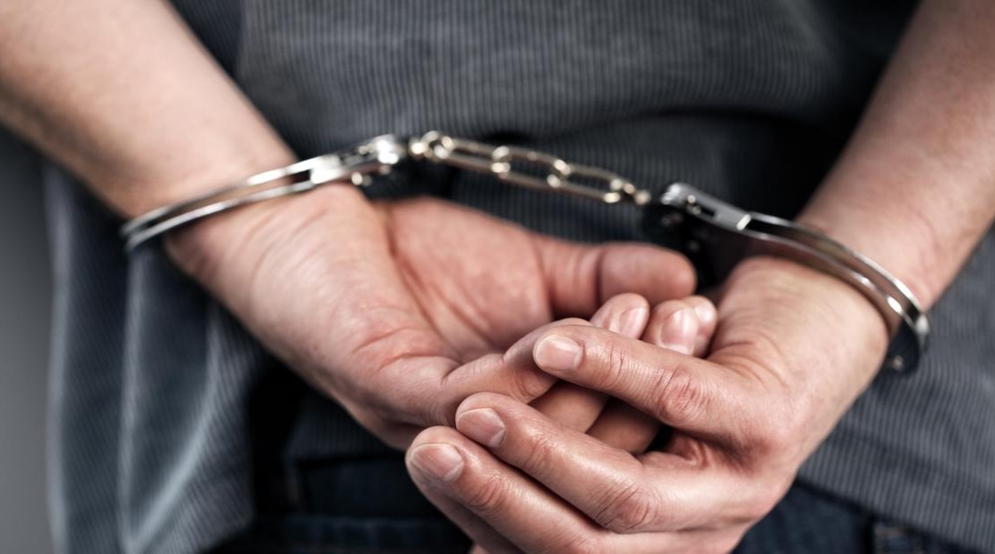 محكوم بالسجن ومحل منشوري تفتيش: الاطاحة بأحد كبار مروجي المخدرات في نابل