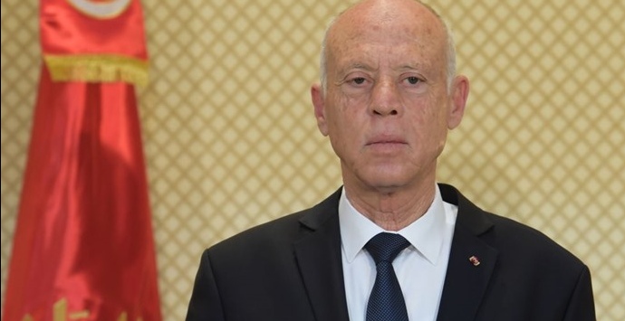 رئيس الجمهورية: "من أراد إعلان حكومة موازية أو برلمانا في المنفى فليلتحق بالمنفى وينسى البرلمان"