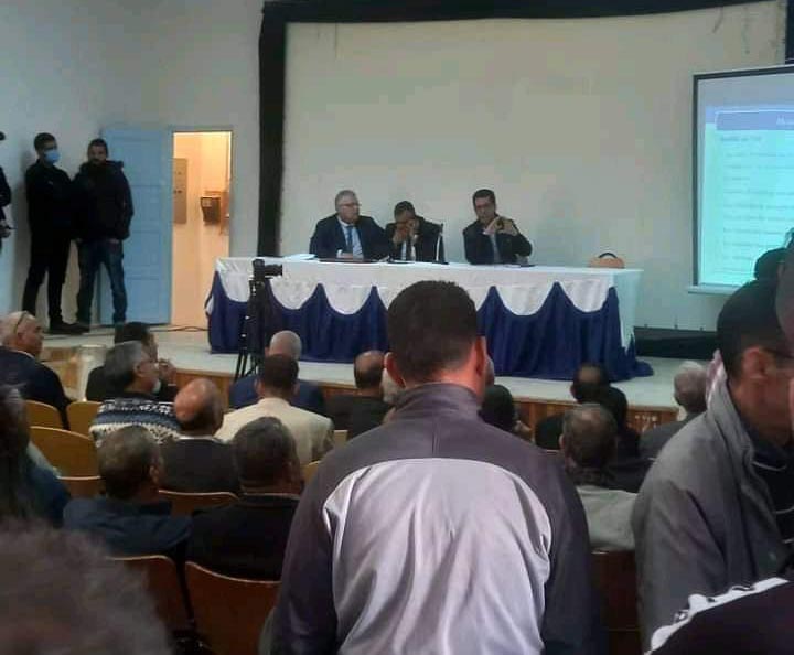 يضم عديد الأطراف.. اجتماع لحل أزمة منجم فسفاط المكناسي 