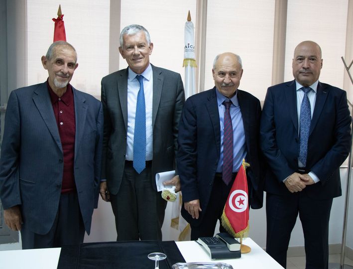 سفير فرنسا بتونس في زيارة إلى الهايكا