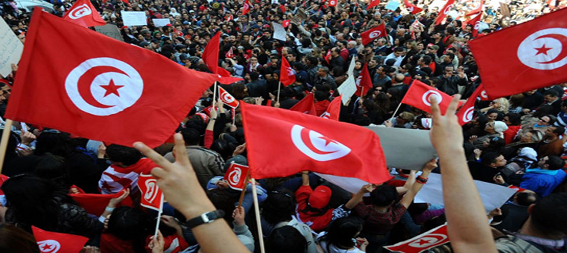 تحت شعار "لا حوار لا استفتاء لا انتخابات قبل المحاسبة" حراك 25 جويلية يتظاهر اليوم في شارع بورقيبة