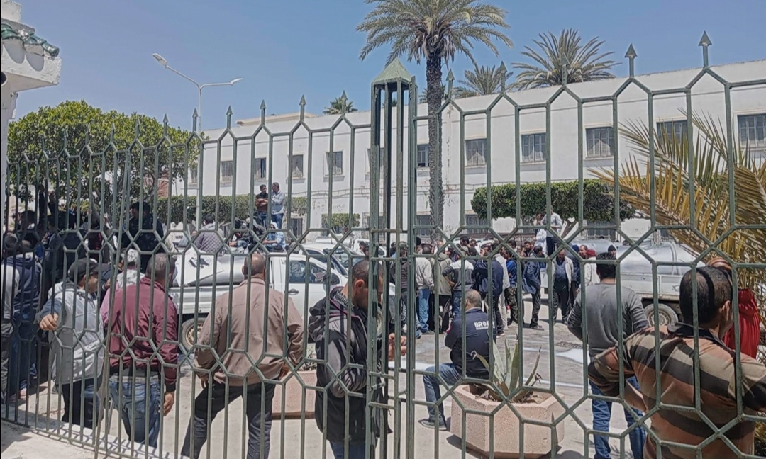   تنديدا بارتفاع اسعار الاعلاف..تواصل التحركات الاحتجاجية للفلاحين بولاية المهدية 