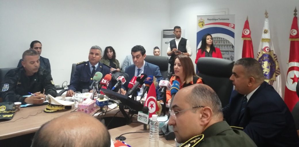 فضيلة الخليفي : الصورة أكبر دليل على العلاقات داخل المؤسسة الأمنية  