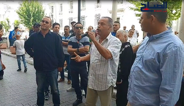 أصحاب التاكسي الفردي يدخلون جلسة تفاوض مع والي تونس