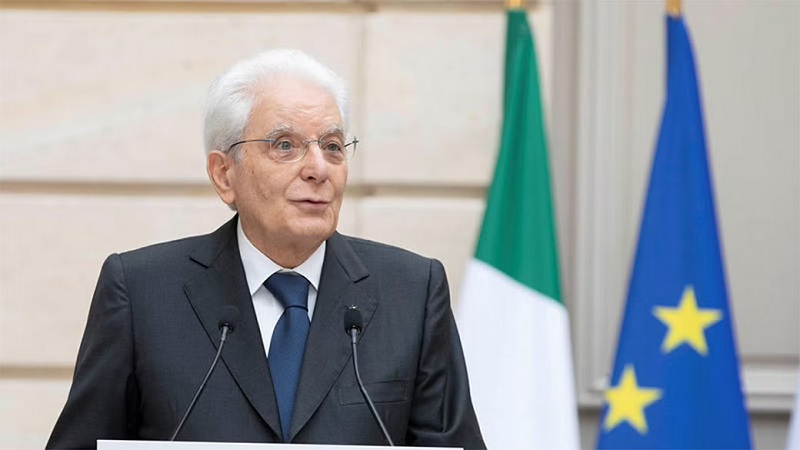 رئيس إيطاليا: استعادة المسار الديمقراطي بتونس لا يكون إلا بدفع عجلة الاقتصاد الذي يعيش ظرفا عصيبا 
