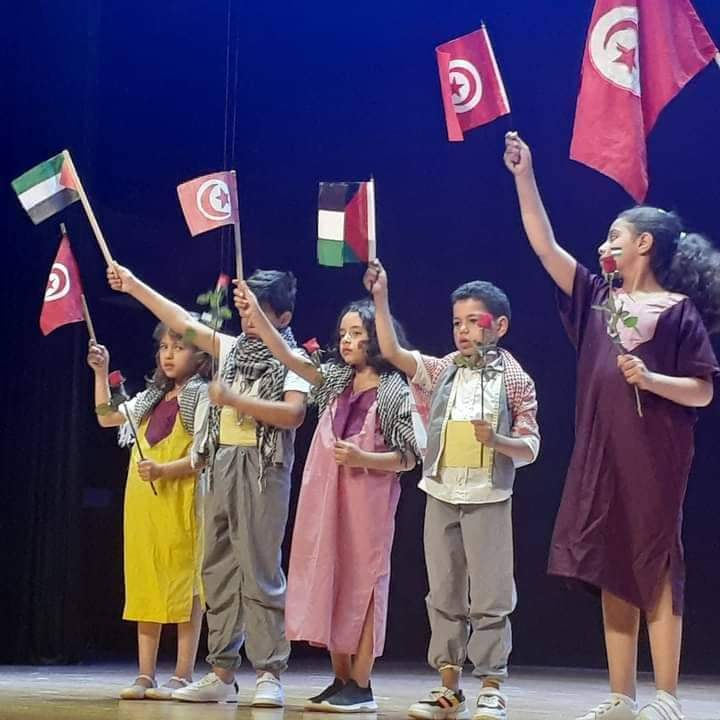 بالصور.. مهرجان عيد الورد بأريانة يساهم في اكتشاف مواهب التلاميذ 