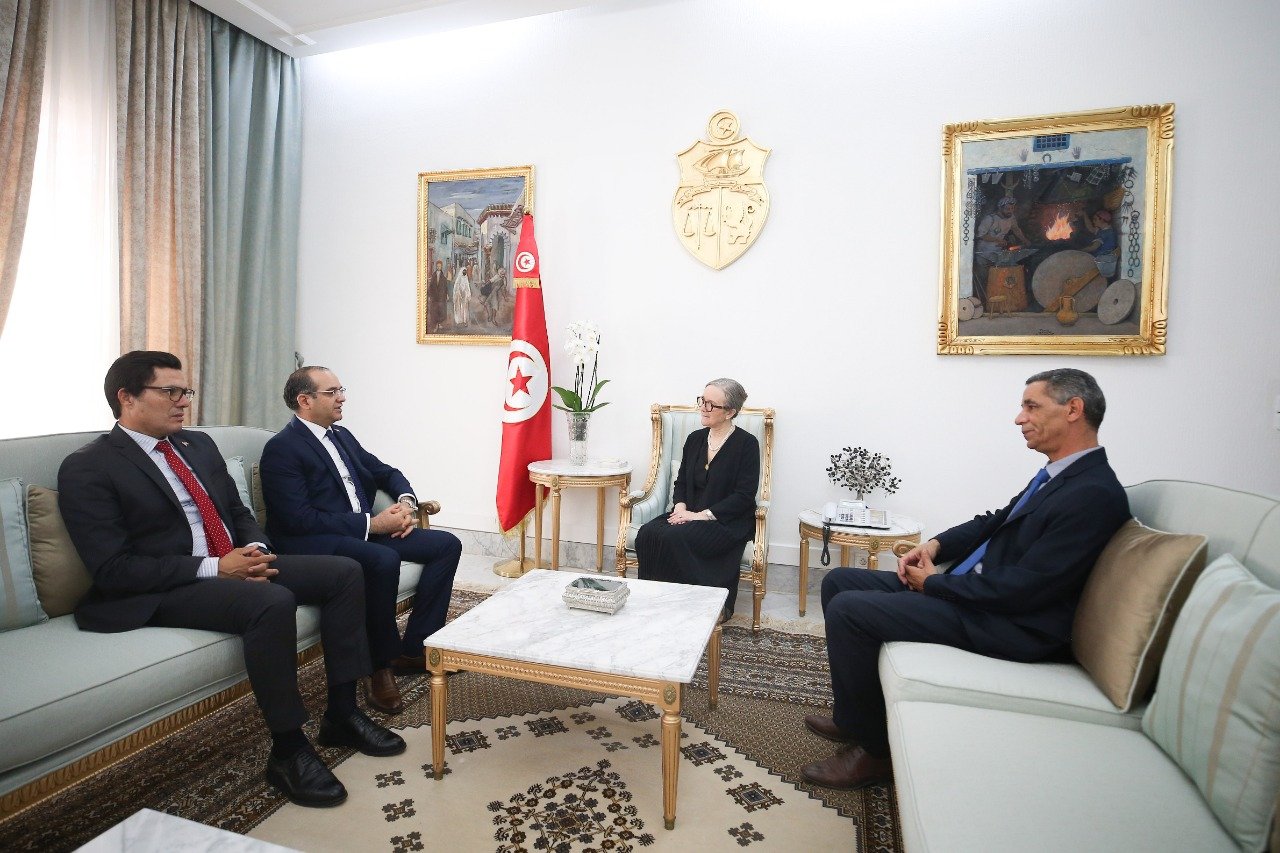 رئيسة الحكومة: سنعمل على توفير كل مقومات النجاح لهيئة الانتخابات