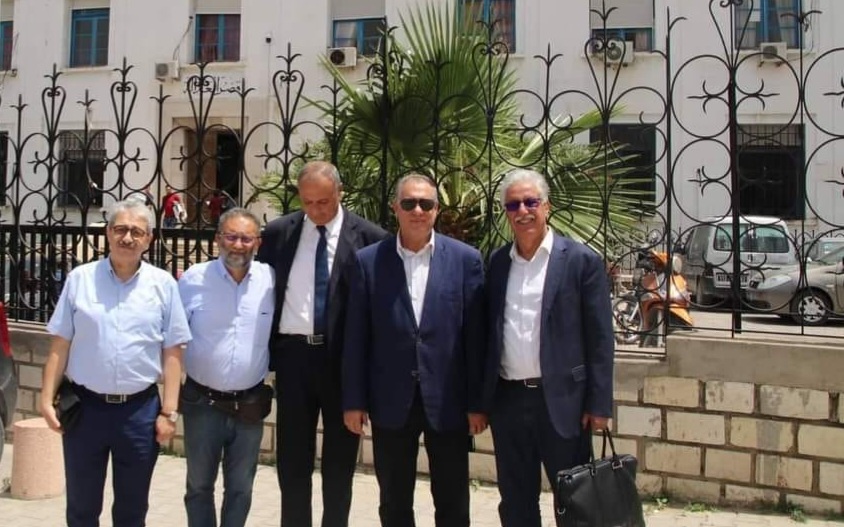 رؤساء وأمناء عامون لخمسة أحزاب يؤدون زيارة  تضامن لجمعية القضاة