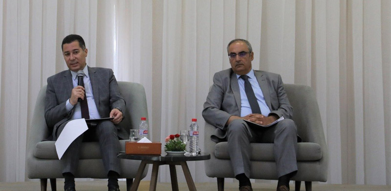 وزير النقل يدعو إلى تهيئة المعابر الحدودية البرية وتعصيرها طبقا للمواصفات الدولية