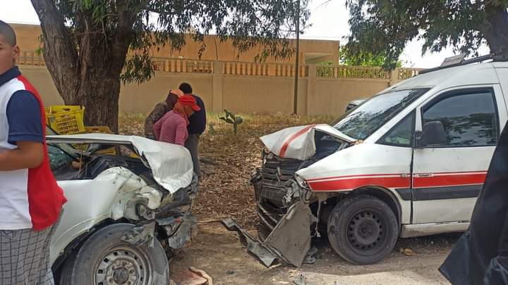 سبيطلة: 12 اصابة متفاوتة الخطورة اثر حادث مرور