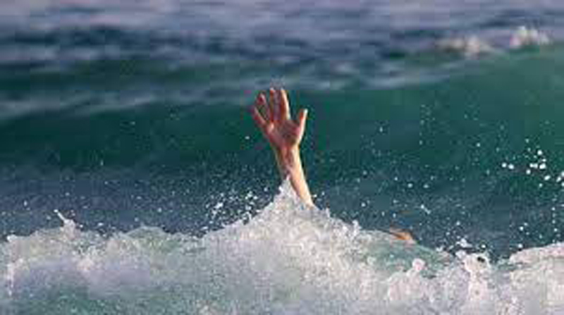 لصاحبة شهادة جامعية ورياضية وشاب.. انتشال 3 جثث لمركب هجرة غير نظامية غرق بشاطئ جربة أجيم والبحث متواصل عن مفقودين