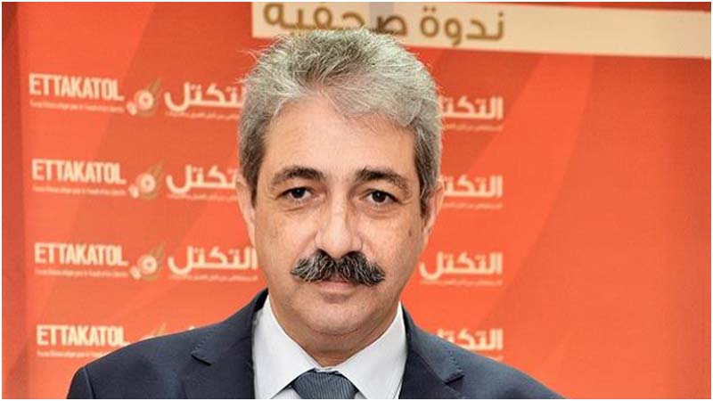 خليل الزاوية :3 دساتير في أقل من أسبوع