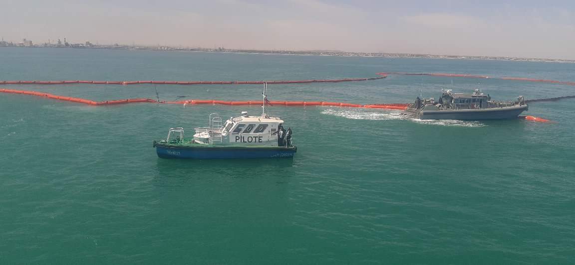  أطوار غرق السفينة اللغز "أكزيلو" قبالة سواحل قابس.. عمل إجرامي هذه الغاية منه .. ورفض مطلب الإفراج عن طاقمها 