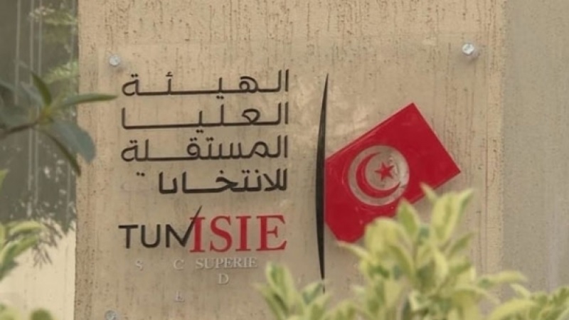 تقرير و55 تهمة سندها تدوينات "الفايسبوك"..  خلافات أعضاء هيئة الانتخابات أولوية قبل مهمتهم الوطنية!!