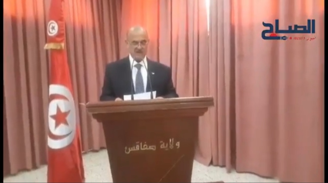 والي صفاقس في عيد الجمهورية: "مدعوون لتحكيم العقل.. وبلدنا لا يُباع ولا يشترى"