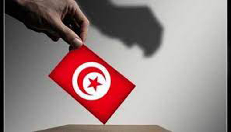 صفاقس.. ناخب بمركز قرقور يخرق الصمت الإنتخابي