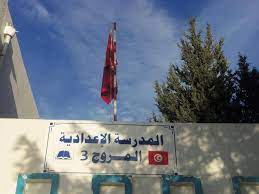 مركز الاقتراع المروج 3.. اقبال ضعيف وغياب للمراقبين والملاحظين في بعض مكاتب الاقتراع