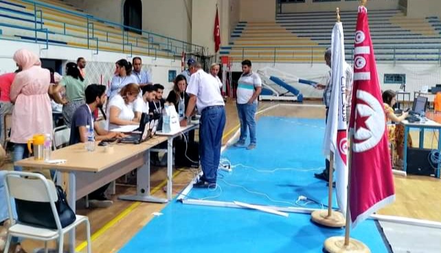  قرقنة أول معتمدية في صفاقس تنهي عملية الفرز 