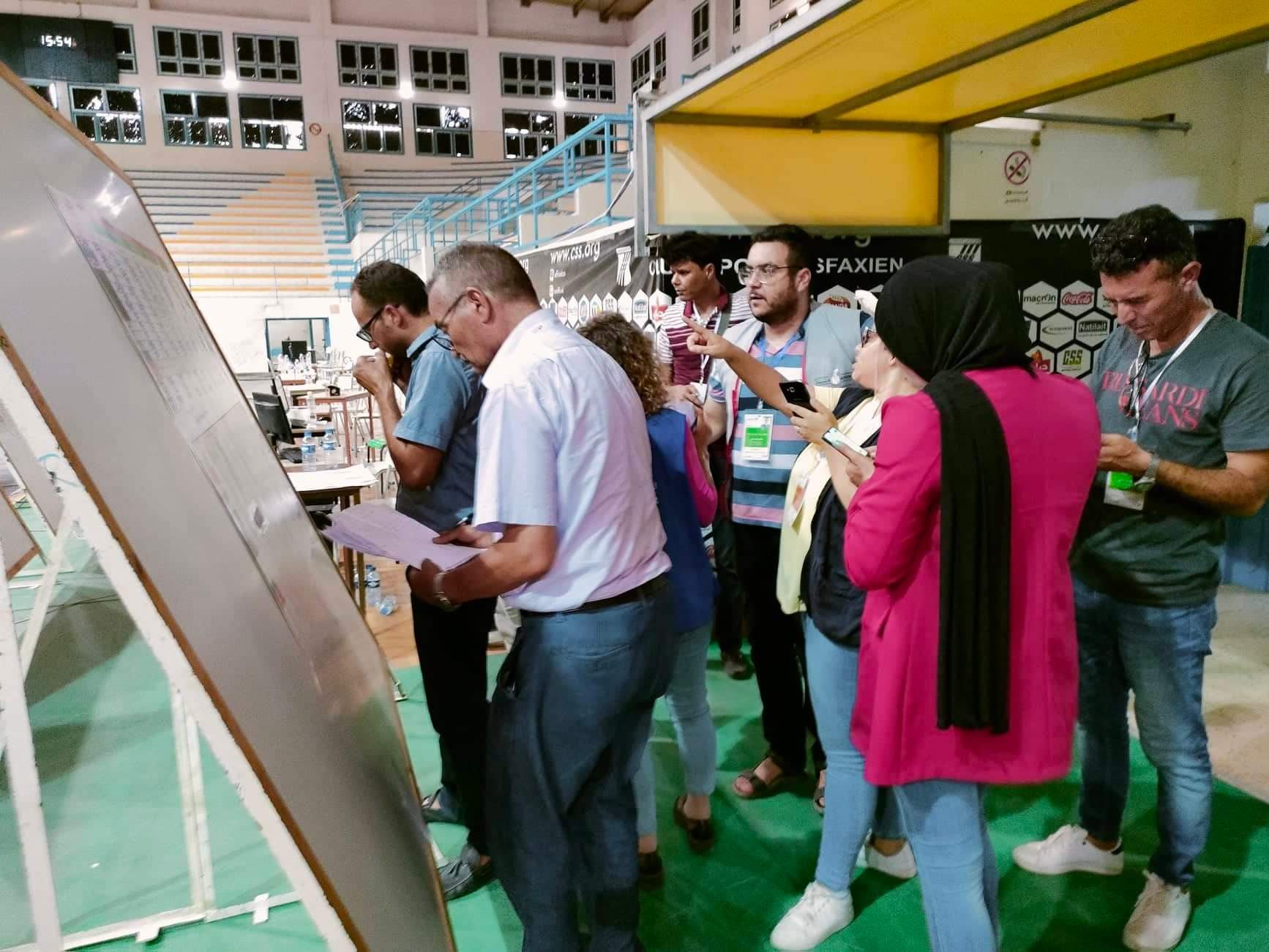 صفاقس.. الإعلان عن النتائج الاولية للاستفتاء على مشروع الدستور 