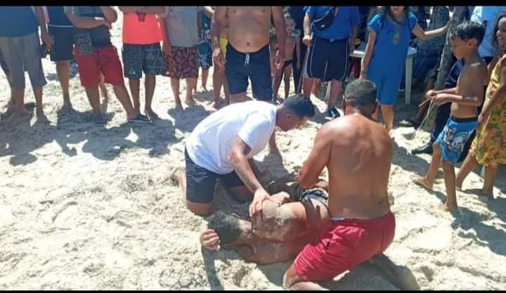 بشاطئ تاكلسة.. حملة توعوية للمصطافين للتوقي من الغرق 