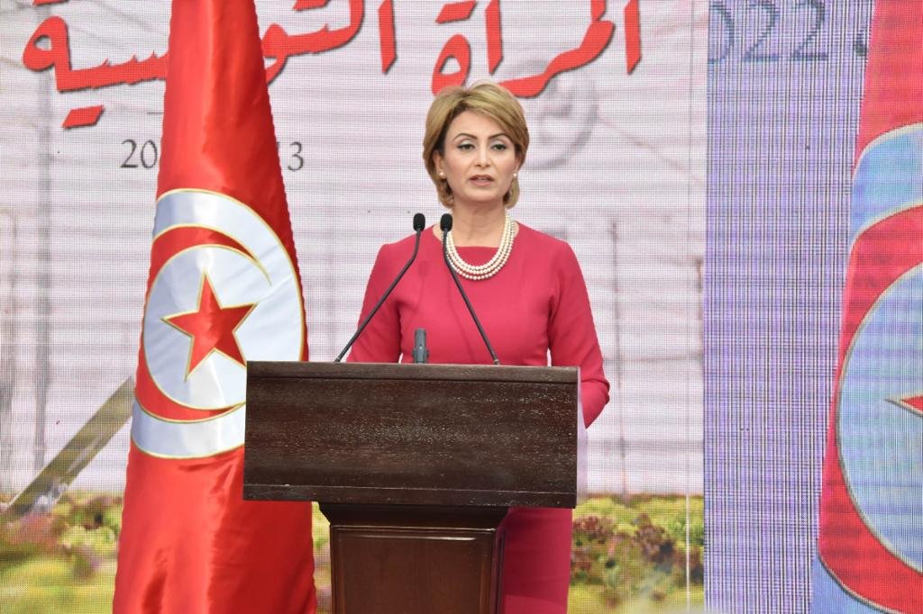 جمعية النساء الديمقراطيات تنتقد ظهور حرم رئيس الجمهورية بمناسبة الاحتفال بعيد المرأة
