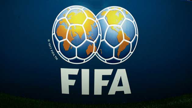 "فيفا" يعلق عضوية الاتحاد الهندي لكرة القدم