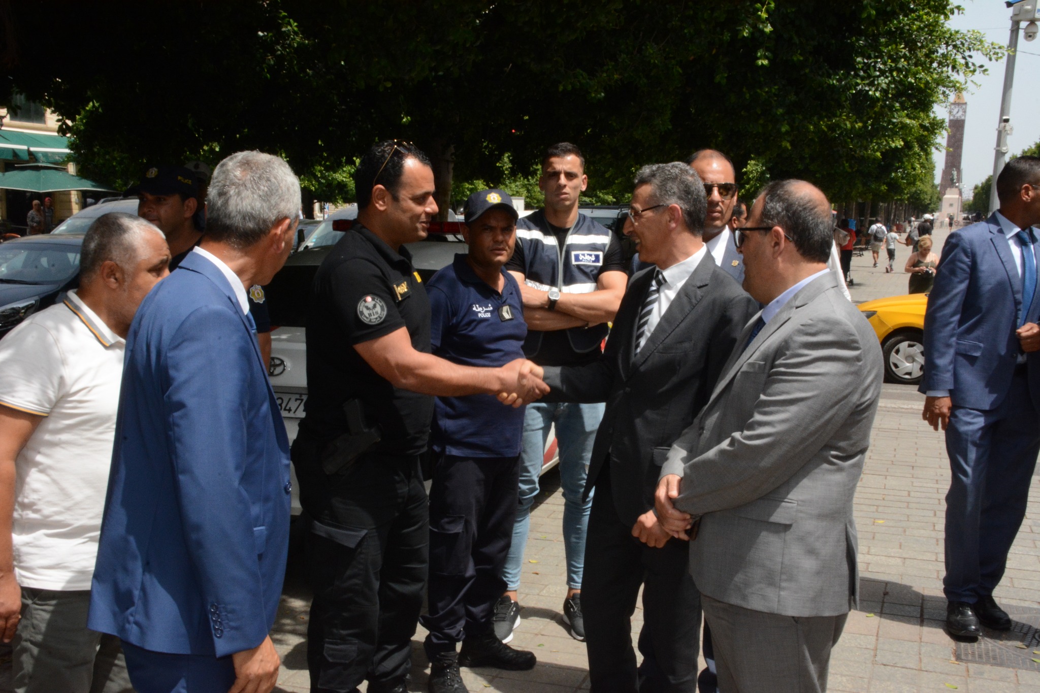  خلال زيارة تفقد للوحدات الأمنية بالعاصمة.. وزير الداخلية يدعو إلى الرفع من درجة الأهبة