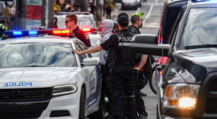 توقيف ثاني المشتبه بتنفيذهما هجمات بالسكاكين في كندا