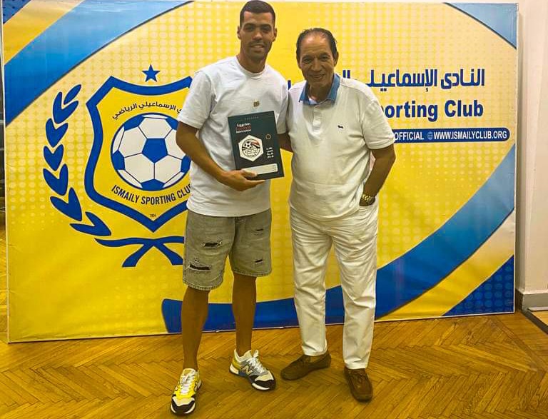 نور الزمان الزموري يوقّع للاسماعيلي 