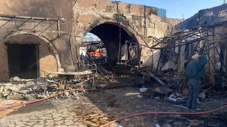 قابس.. الاحتفاظ بشخصين لسوء التصرف بالمساعدات الاجتماعية للمتضررين من حريق سوق الحناء