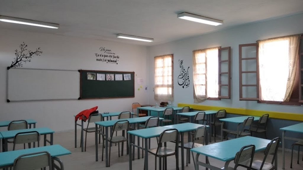 فيما يتواصل التعنّت.. امتحانات على الأبواب و تلاميذ في المنازل..!!