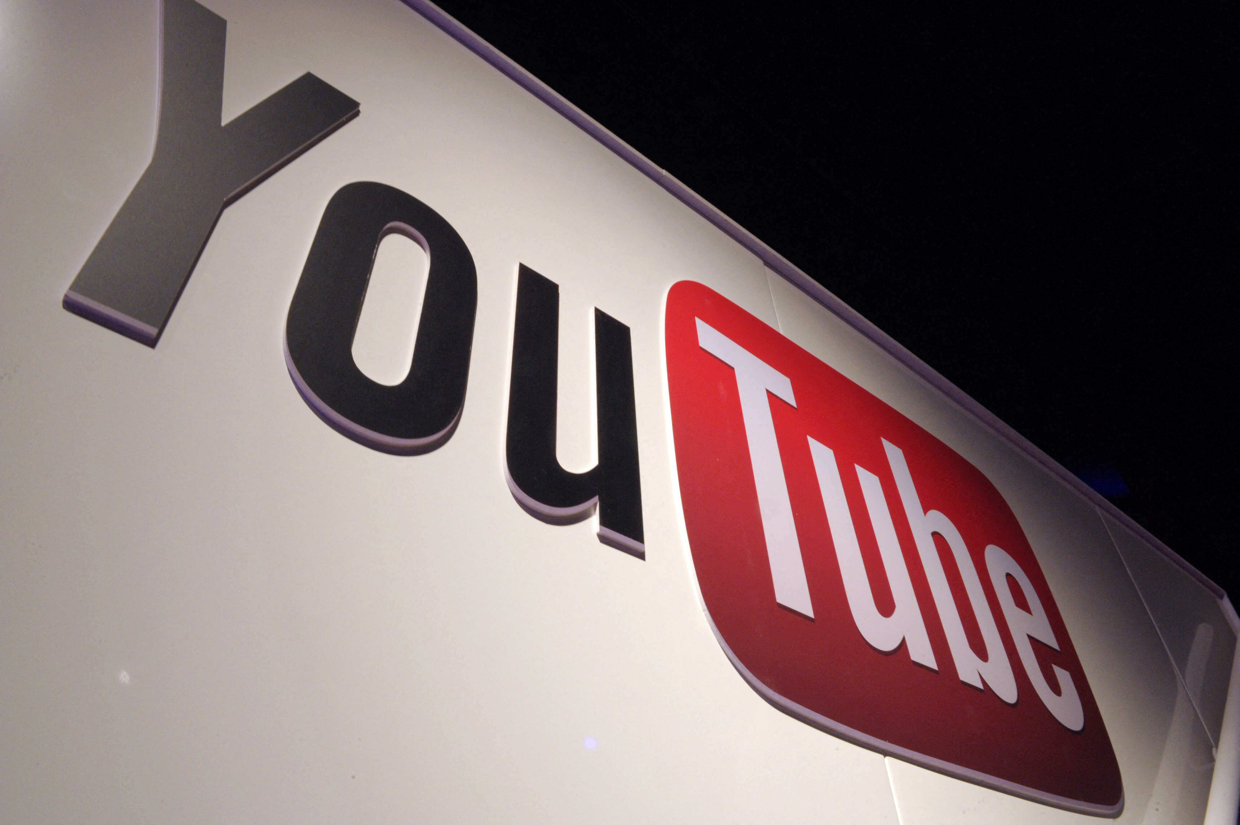 يوتيوب يضيف علامة مميزة للفيديوهات التي تقدم معلومات صحية موثوقة بها
