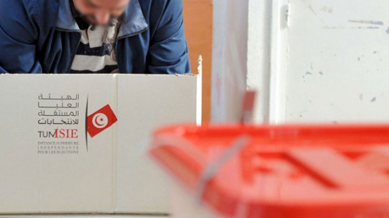  الصباح " تستطلع أراء التونسيين بشأن الاستحقاق الانتخابي القادم.. أقلية متحمسة وأغلبية تتجه للمقاطعة