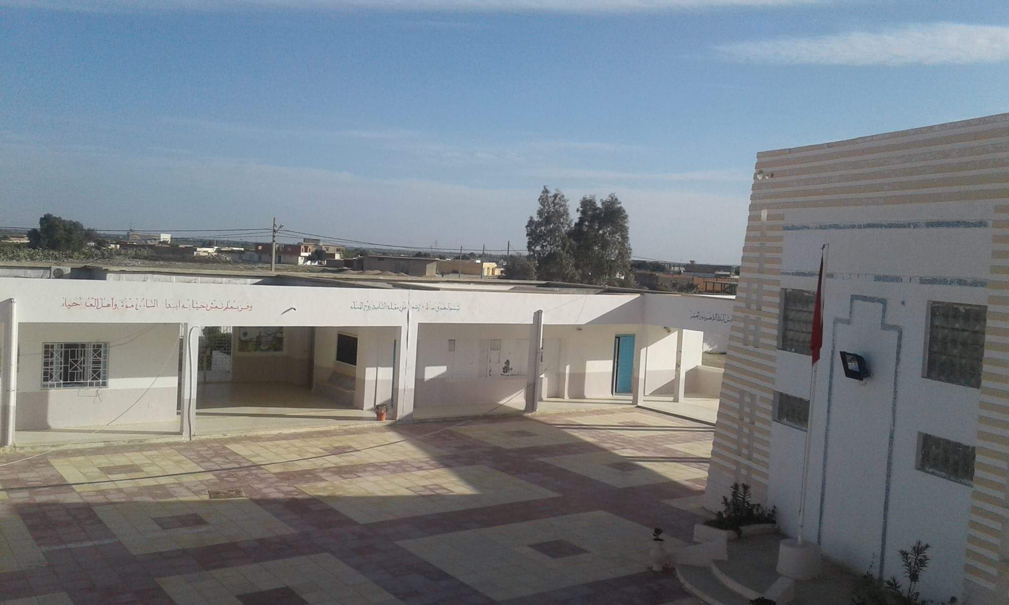 الشبيكة..فوضى عارمة و اعتداءات على التلاميذ في إعدادية "سيدي علي بن سالم"؟!؟