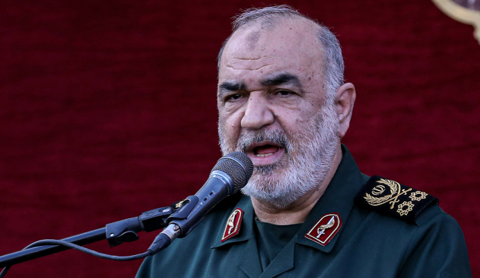 قائد الحرس الثوري الإيراني.."نحذر هؤلاء ولن ينعموا بسلام "