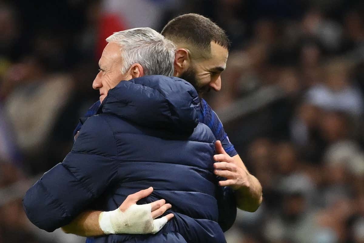 رغم تأكد غيابه عن المونديال: ديشان لن يغير بنزيمة في القائمة