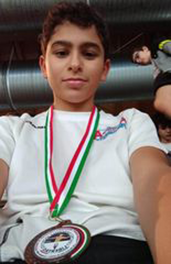 البطولة الاقليمية للسباحة الايطالية السباح احمد الشرطاني يتحصل على المرتبة الأولى في إختصاص الفراشة