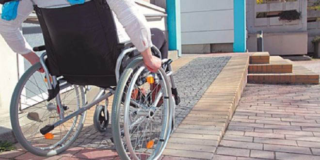 مليون حامل إعاقة في تونس.. بين وهمية  التشريع "المثالي"  والإقصاء الحتمي من المشهد الانتخابي