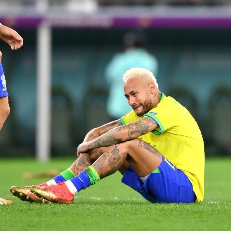 صورة من المونديال: نيمار يودع كأس العالم بالدموع