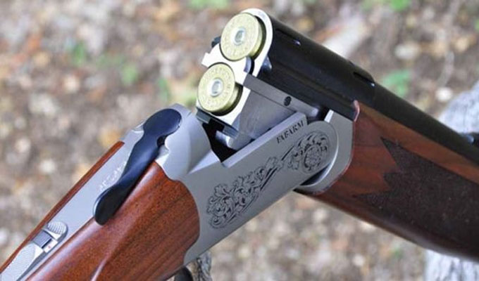  سيدي بوزيد..حجز بندقية دون رخصة و200 خرطوشة ..وإيقاف 12 شخصا