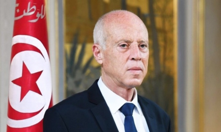 شعبية تآكلت وأزمة سياسية تعمّقت..  قيس سعيّد يواجه أوزار مشروعه السياسي !