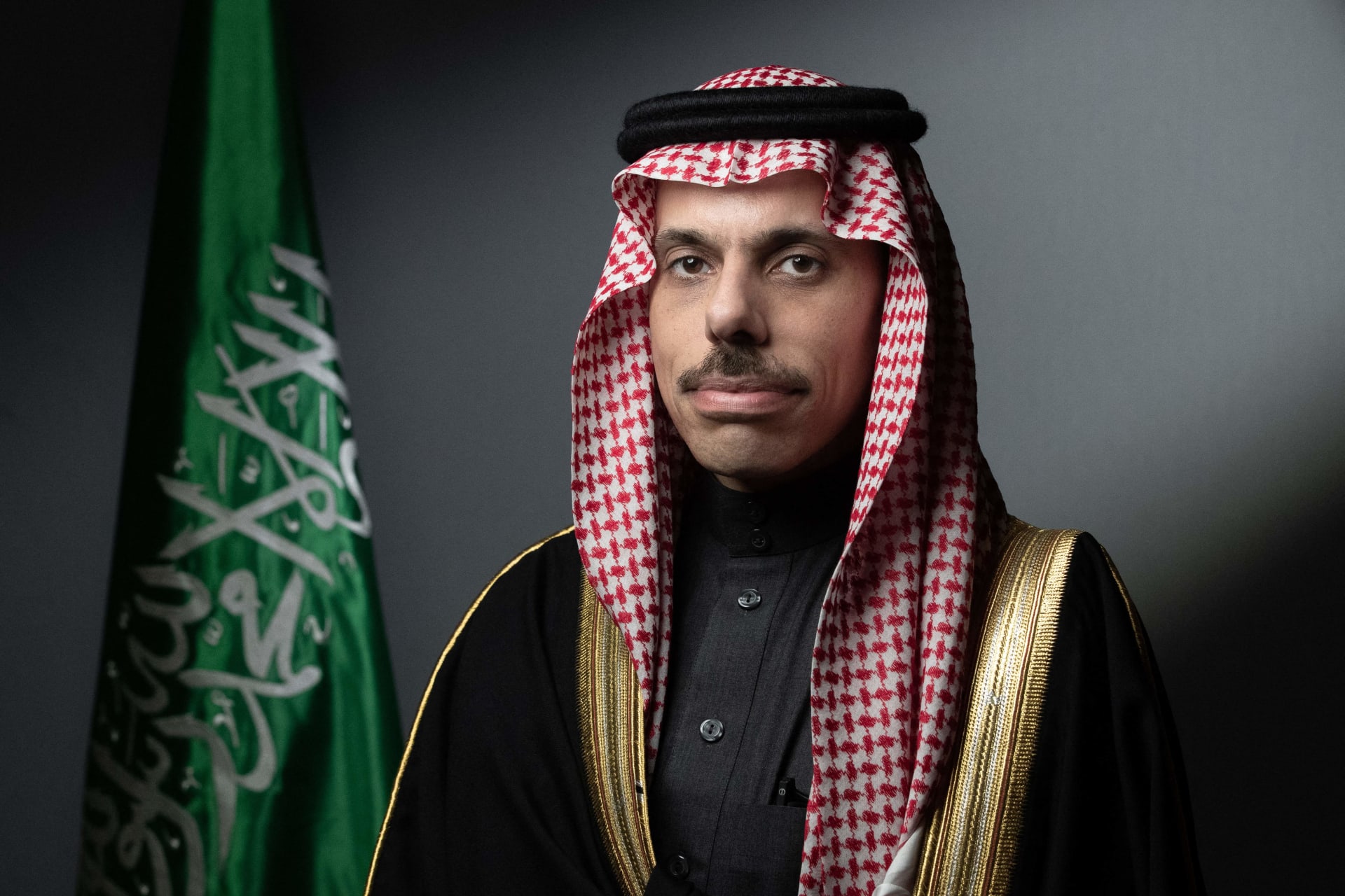 وزير خارجية السعودية: نرفض الاعتداء على أي شبر من أراضي العراق